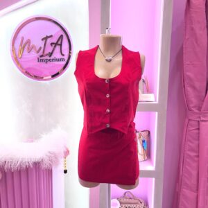 conjunto corto de mujer con rayas y botones frontales (copia)